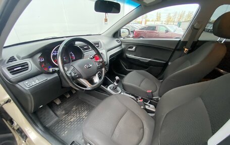 KIA Rio III рестайлинг, 2014 год, 900 000 рублей, 10 фотография