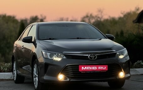 Toyota Camry, 2015 год, 2 292 000 рублей, 3 фотография