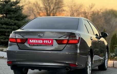 Toyota Camry, 2015 год, 2 292 000 рублей, 10 фотография