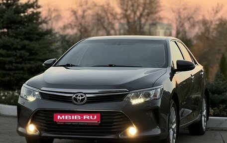 Toyota Camry, 2015 год, 2 292 000 рублей, 7 фотография