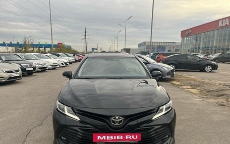 Toyota Camry, 2018 год, 2 849 000 рублей, 2 фотография