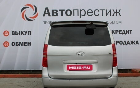 Hyundai Grand Starex Grand Starex I рестайлинг 2, 2008 год, 1 490 000 рублей, 9 фотография