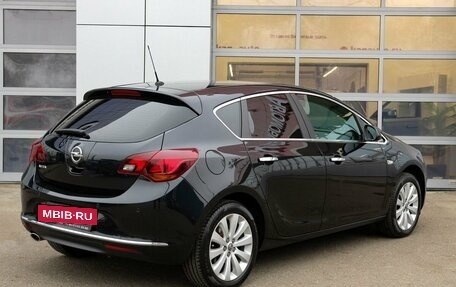 Opel Astra J, 2013 год, 998 800 рублей, 2 фотография