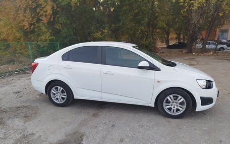 Chevrolet Aveo III, 2015 год, 1 000 000 рублей, 10 фотография