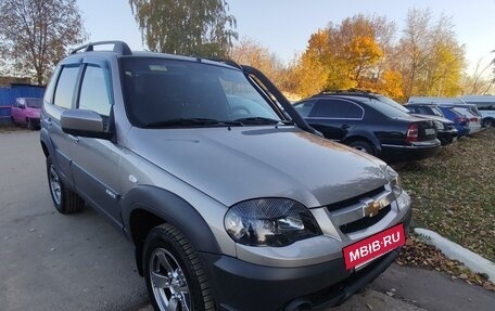 Chevrolet Niva I рестайлинг, 2016 год, 890 000 рублей, 32 фотография