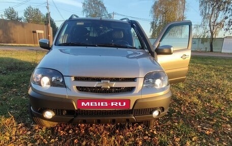 Chevrolet Niva I рестайлинг, 2016 год, 890 000 рублей, 14 фотография