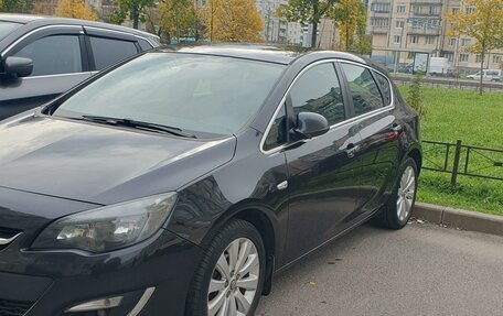 Opel Astra J, 2013 год, 990 000 рублей, 8 фотография