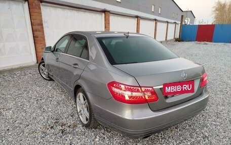 Mercedes-Benz E-Класс, 2009 год, 1 200 000 рублей, 6 фотография