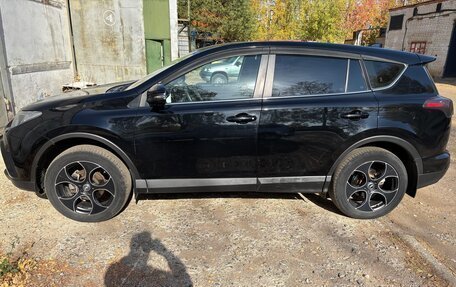 Toyota RAV4, 2017 год, 2 570 000 рублей, 8 фотография