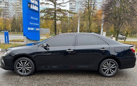 Toyota Camry, 2018 год, 2 615 000 рублей, 3 фотография