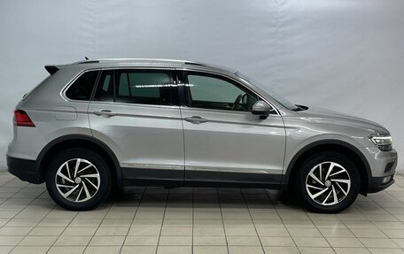 Volkswagen Tiguan II, 2018 год, 2 499 900 рублей, 8 фотография