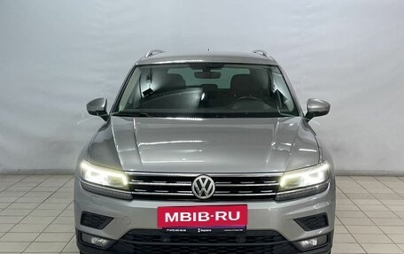 Volkswagen Tiguan II, 2018 год, 2 499 900 рублей, 3 фотография