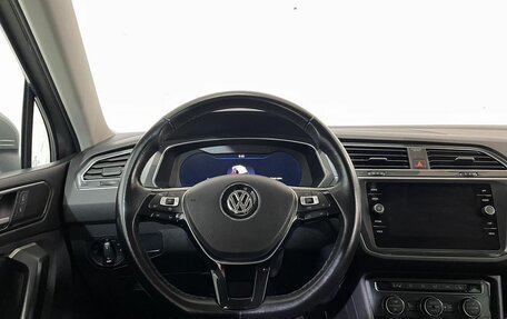 Volkswagen Tiguan II, 2018 год, 2 499 900 рублей, 16 фотография