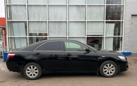 Toyota Camry, 2006 год, 950 000 рублей, 2 фотография