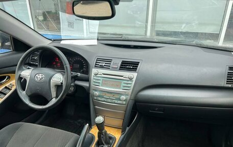 Toyota Camry, 2006 год, 950 000 рублей, 10 фотография