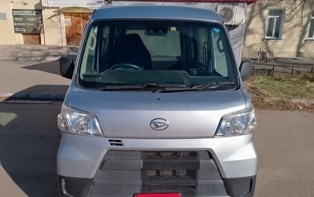 Daihatsu Hijet X, 2018 год, 1 000 000 рублей, 1 фотография