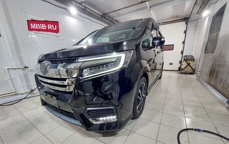 Honda Stepwgn IV, 2019 год, 2 850 000 рублей, 5 фотография