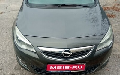 Opel Astra J, 2011 год, 820 000 рублей, 1 фотография