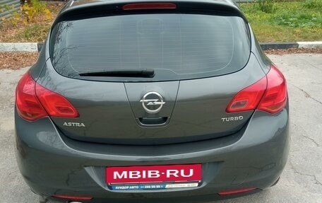 Opel Astra J, 2011 год, 820 000 рублей, 9 фотография