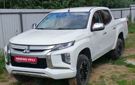 Mitsubishi L200 IV рестайлинг, 2019 год, 2 236 000 рублей, 1 фотография