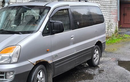 Hyundai H-1 II рестайлинг, 2006 год, 440 000 рублей, 2 фотография