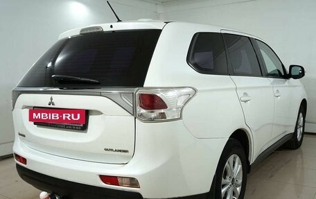 Mitsubishi Outlander III рестайлинг 3, 2012 год, 1 120 000 рублей, 4 фотография