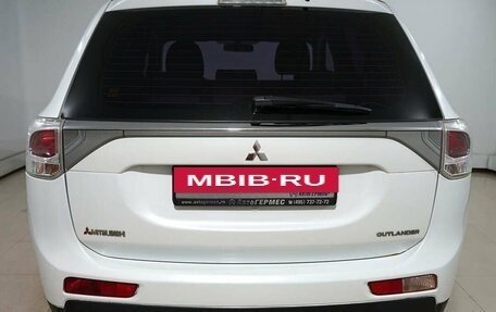 Mitsubishi Outlander III рестайлинг 3, 2012 год, 1 120 000 рублей, 3 фотография