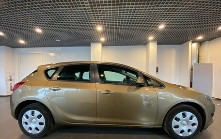 Opel Astra J, 2014 год, 1 070 000 рублей, 2 фотография