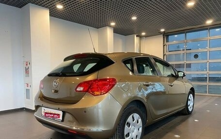 Opel Astra J, 2014 год, 1 070 000 рублей, 3 фотография