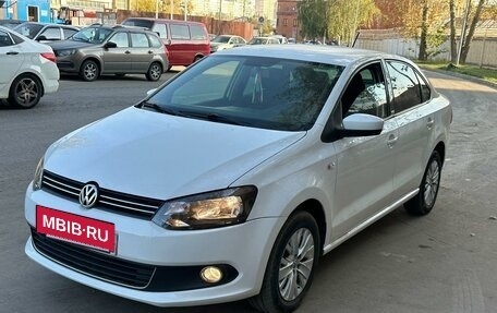 Volkswagen Polo VI (EU Market), 2014 год, 900 000 рублей, 5 фотография