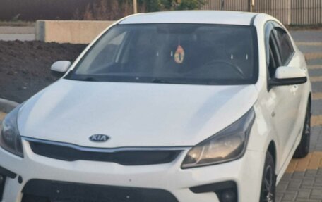 KIA Rio IV, 2017 год, 999 000 рублей, 17 фотография