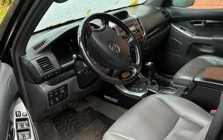 Toyota Land Cruiser Prado 120 рестайлинг, 2008 год, 2 340 000 рублей, 4 фотография