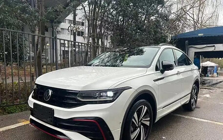 Volkswagen Tiguan II, 2021 год, 2 817 000 рублей, 1 фотография