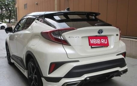 Toyota C-HR I рестайлинг, 2019 год, 1 579 000 рублей, 5 фотография