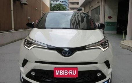 Toyota C-HR I рестайлинг, 2019 год, 1 579 000 рублей, 8 фотография