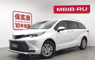 Toyota Sienna, 2021 год, 4 500 000 рублей, 1 фотография