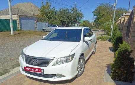 Toyota Camry, 2012 год, 1 960 000 рублей, 10 фотография