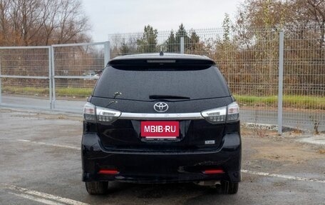 Toyota Wish II, 2013 год, 1 700 000 рублей, 22 фотография