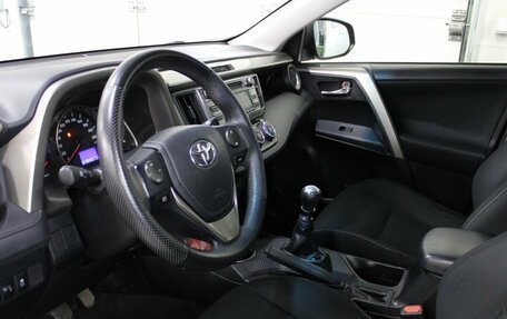 Toyota RAV4, 2013 год, 2 160 000 рублей, 10 фотография