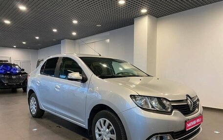 Renault Logan II, 2017 год, 865 000 рублей, 1 фотография