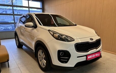 KIA Sportage IV рестайлинг, 2018 год, 2 263 000 рублей, 1 фотография