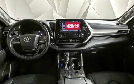 Toyota Highlander, 2021 год, 6 349 700 рублей, 14 фотография