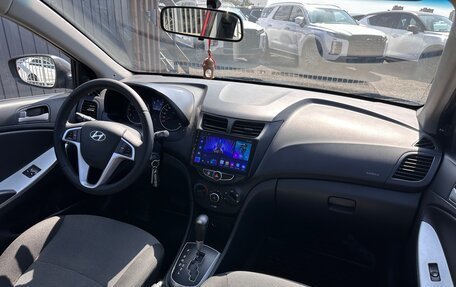 Hyundai Solaris II рестайлинг, 2013 год, 755 000 рублей, 18 фотография