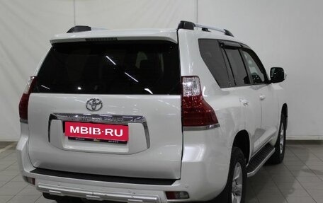 Toyota Land Cruiser Prado 150 рестайлинг 2, 2013 год, 3 150 000 рублей, 5 фотография