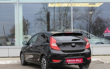 Hyundai Solaris II рестайлинг, 2011 год, 870 000 рублей, 5 фотография