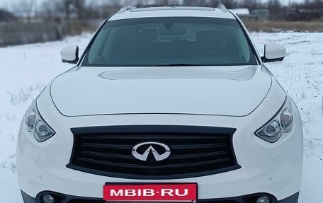 Infiniti QX70, 2013 год, 2 999 600 рублей, 26 фотография