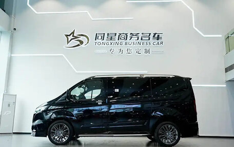 Ford Tourneo Custom I рестайлинг, 2024 год, 8 825 000 рублей, 5 фотография