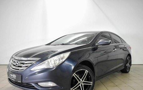 Hyundai Sonata VI, 2010 год, 889 000 рублей, 1 фотография