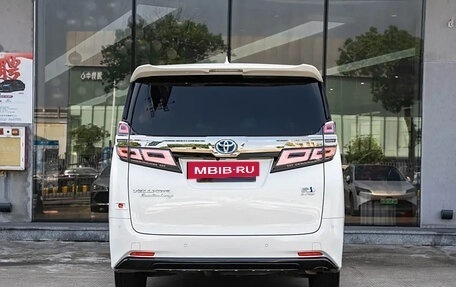 Toyota Vellfire II, 2021 год, 8 372 000 рублей, 5 фотография