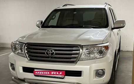 Toyota Land Cruiser 200, 2012 год, 4 250 000 рублей, 2 фотография